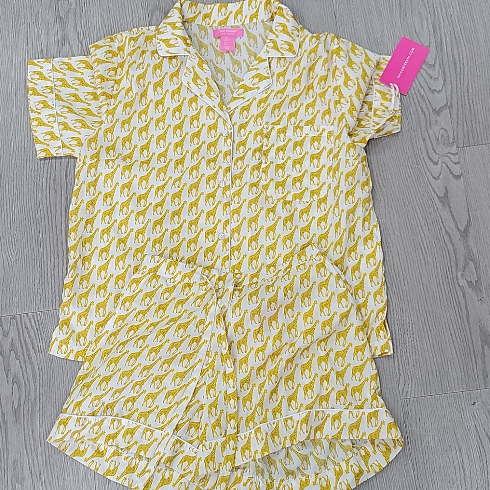 Isaac Mizrahi Sleep 2 piece set Giraffe Yellow